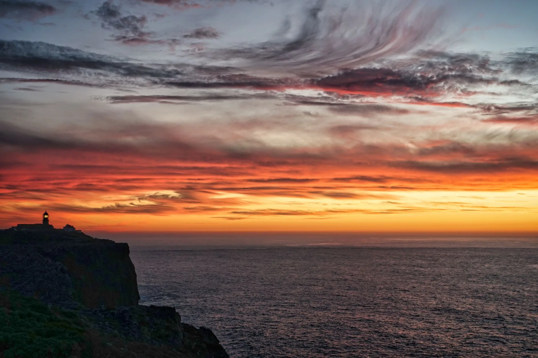 Falaises et océan Atlantique près de Sagres